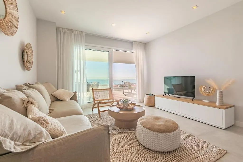 Apartment Dona Julia Sea Utopia Casares Spain
